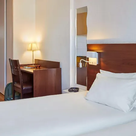Aparthotel Adagio Access Paris Saint-Denis Pleyel Exterior photo